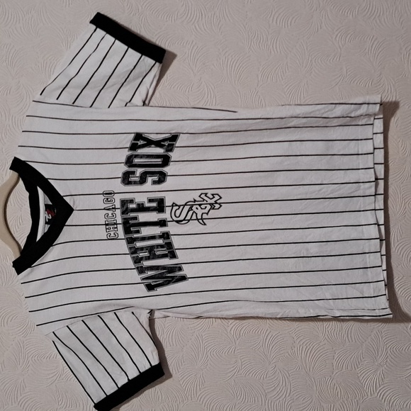 CHICAGO WHITE SOX TOP - Picture 3 of 6